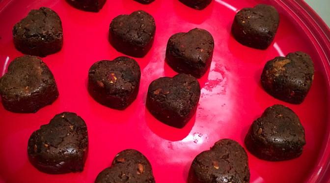 Raw Carob & Almond Brownie Bites 